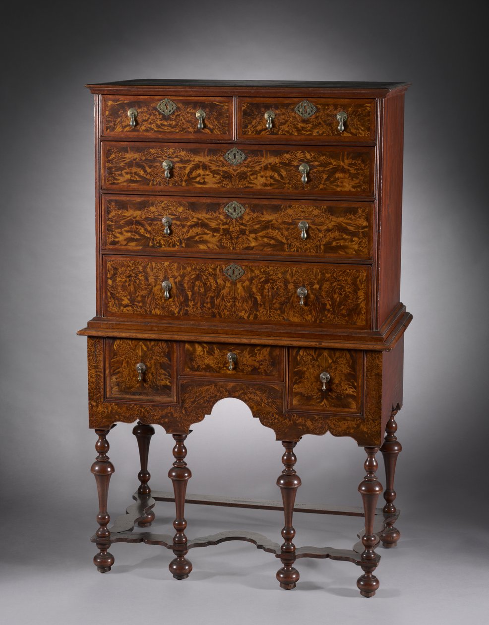 Highboy, 1700-1720. by Unbekannt