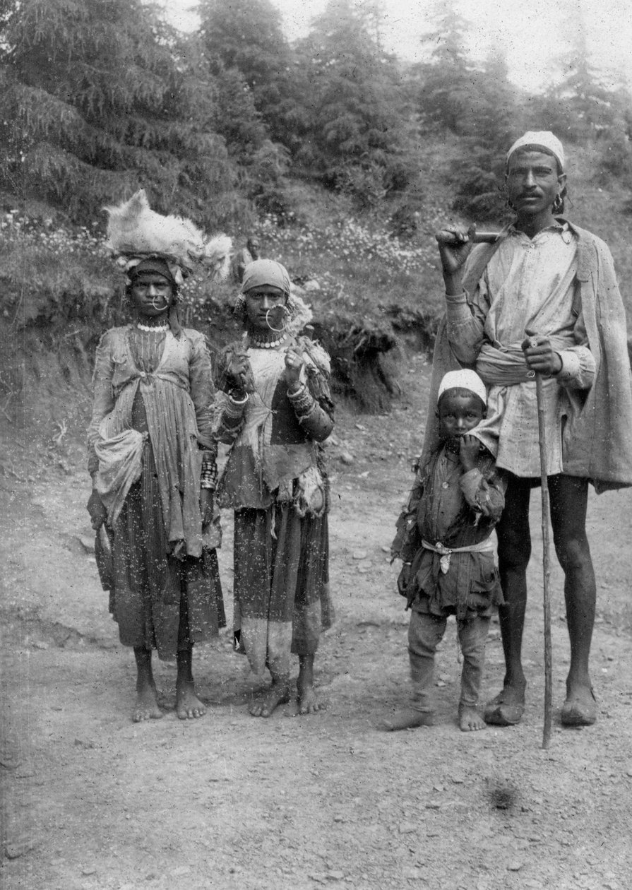 Tepe kabilesi insanları, Chakrata, 1917 by Unbekannt