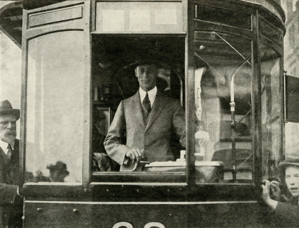 Majesteleri Glasgow Sokaklarında Tramvay Sürerken ..., 1924, 1937. by Unbekannt