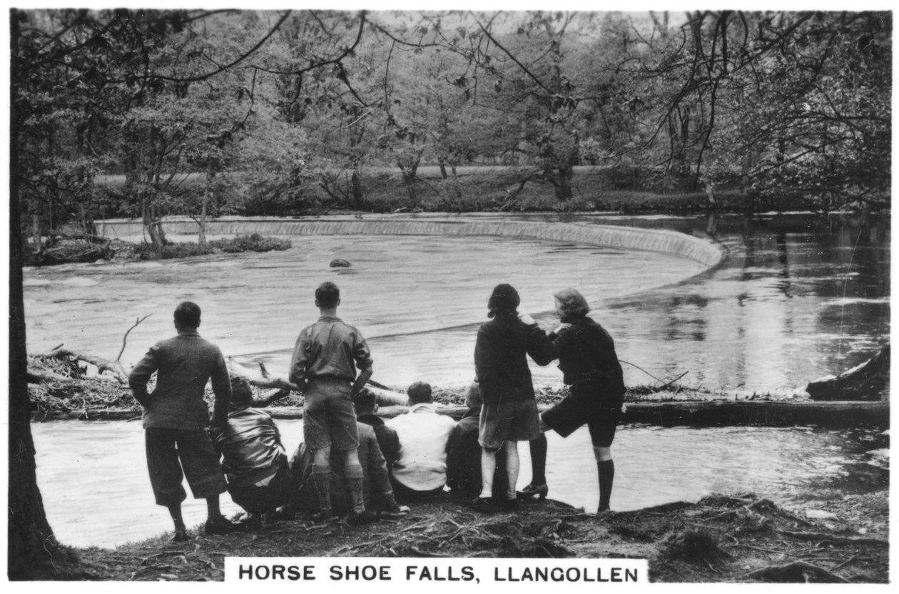 At Nalı Şelalesi, Llangollen, 1937 by Unbekannt
