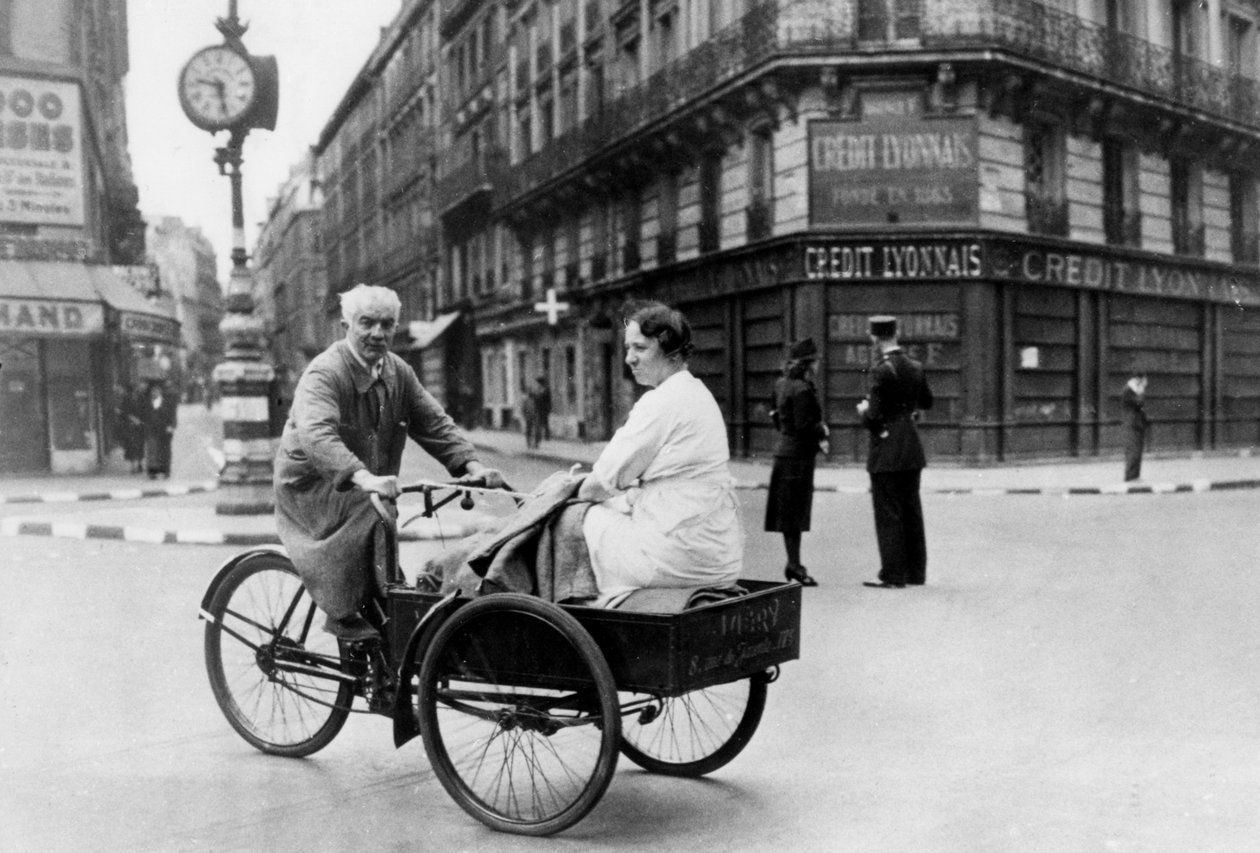 Doğaçlama bisiklet aracı, Alman işgali altındaki Paris, 1940-1944 by Unbekannt