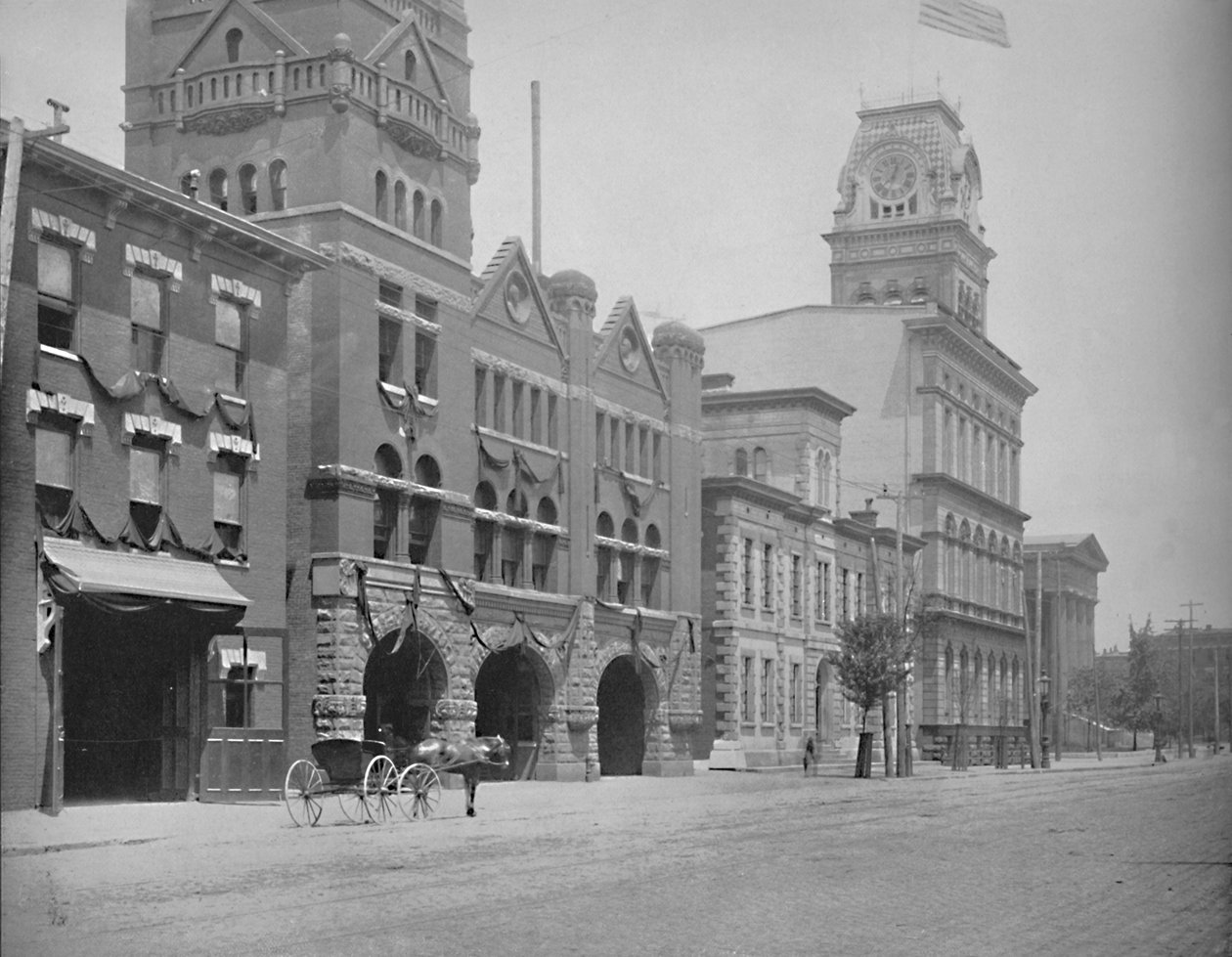 Jefferson Tepeleri, Louisville, Kentucky, c1897. by Unbekannt
