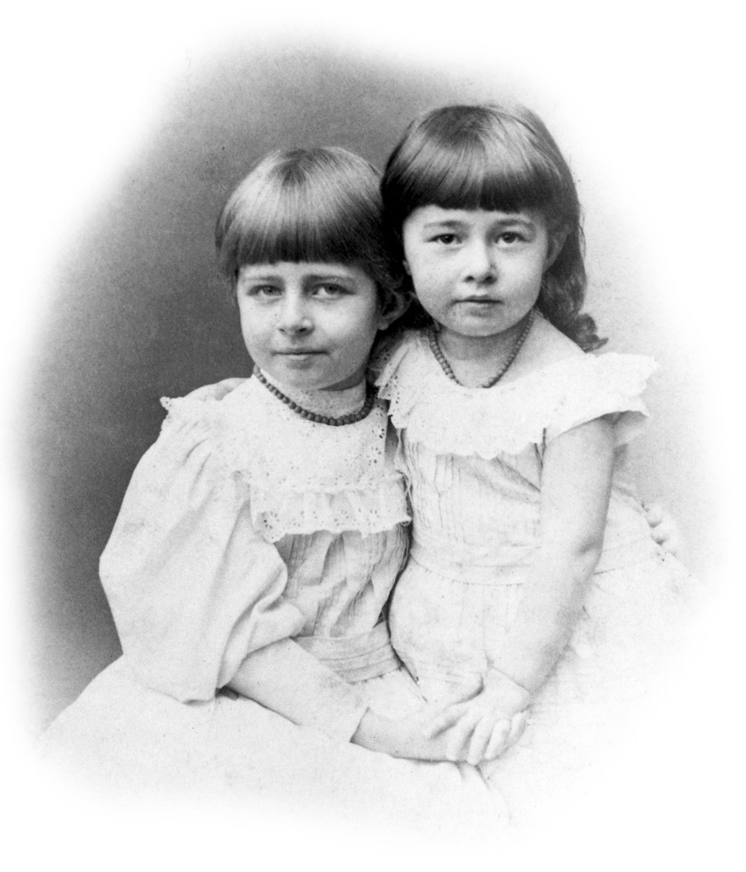 Johanne ve Matilda Hertz, Heirnrich ve Elizabeth Hertz