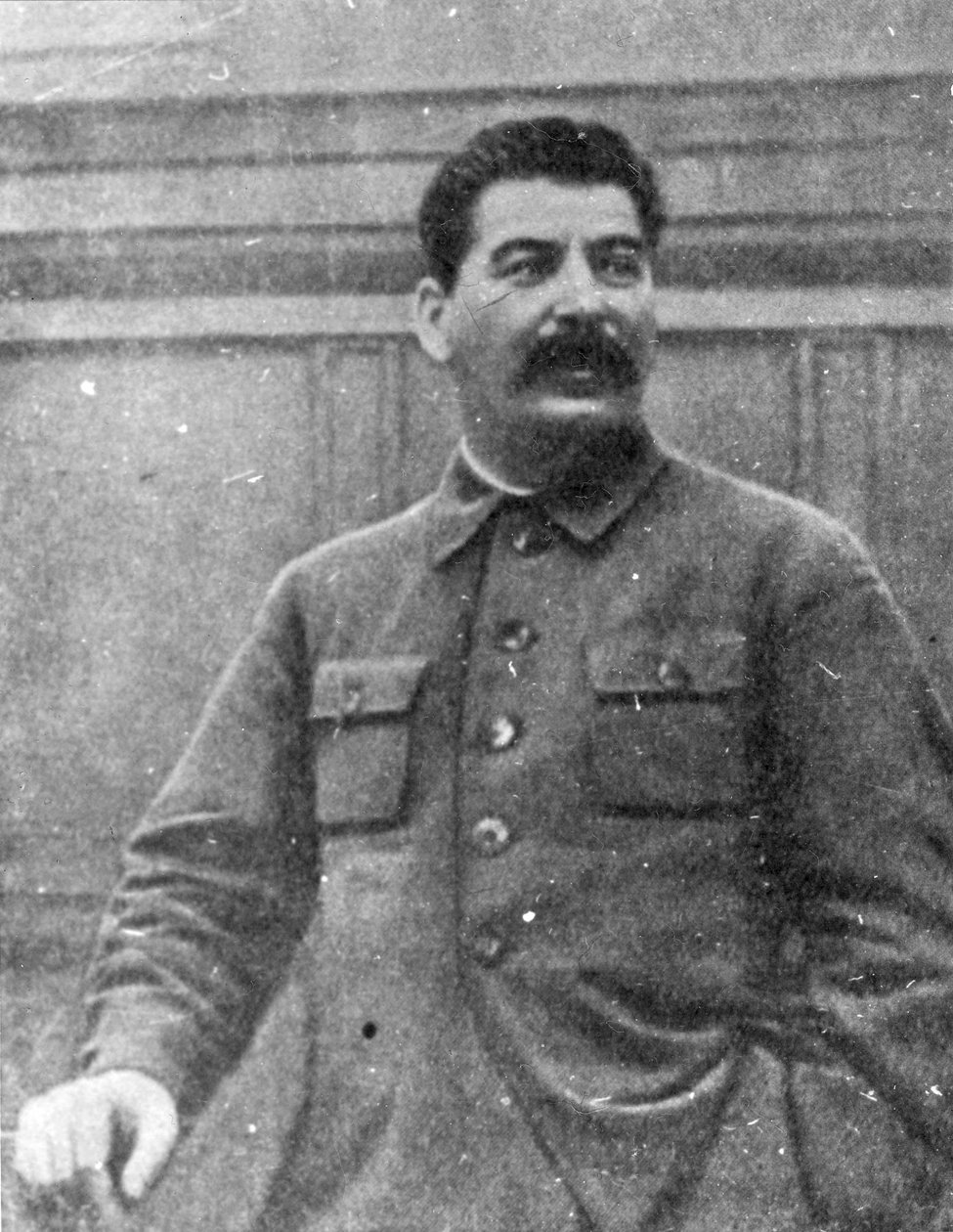 Josef Stalin, Gürcistan doğumlu Sovyet komünist devrimci ve lider, 1930