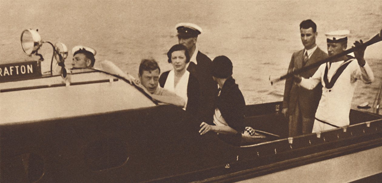 Kral Edward Rab Adasından Yatına Dönerken, 1937 by Unbekannt
