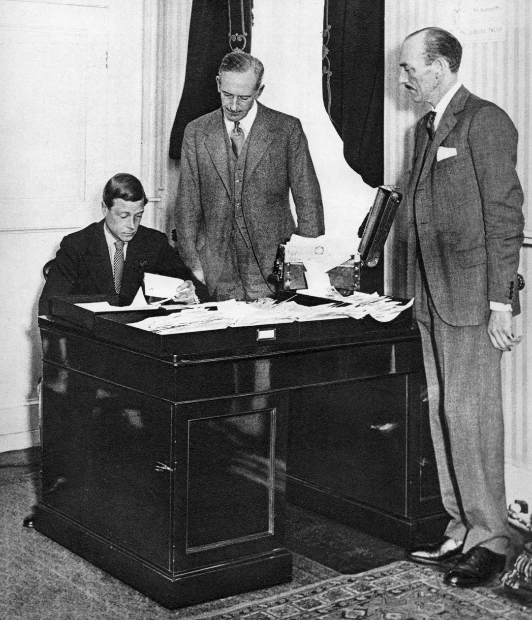 Kral Edward VIII, Londra