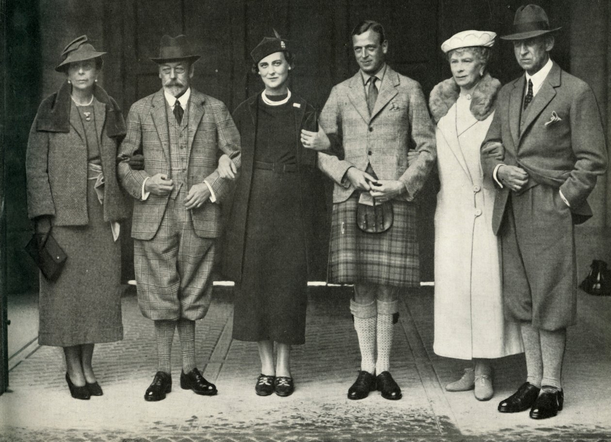 King George V, Queen Mary, Prince George, Princess Marina... 1934'te Balmoral'da, 1951. by Unbekannt