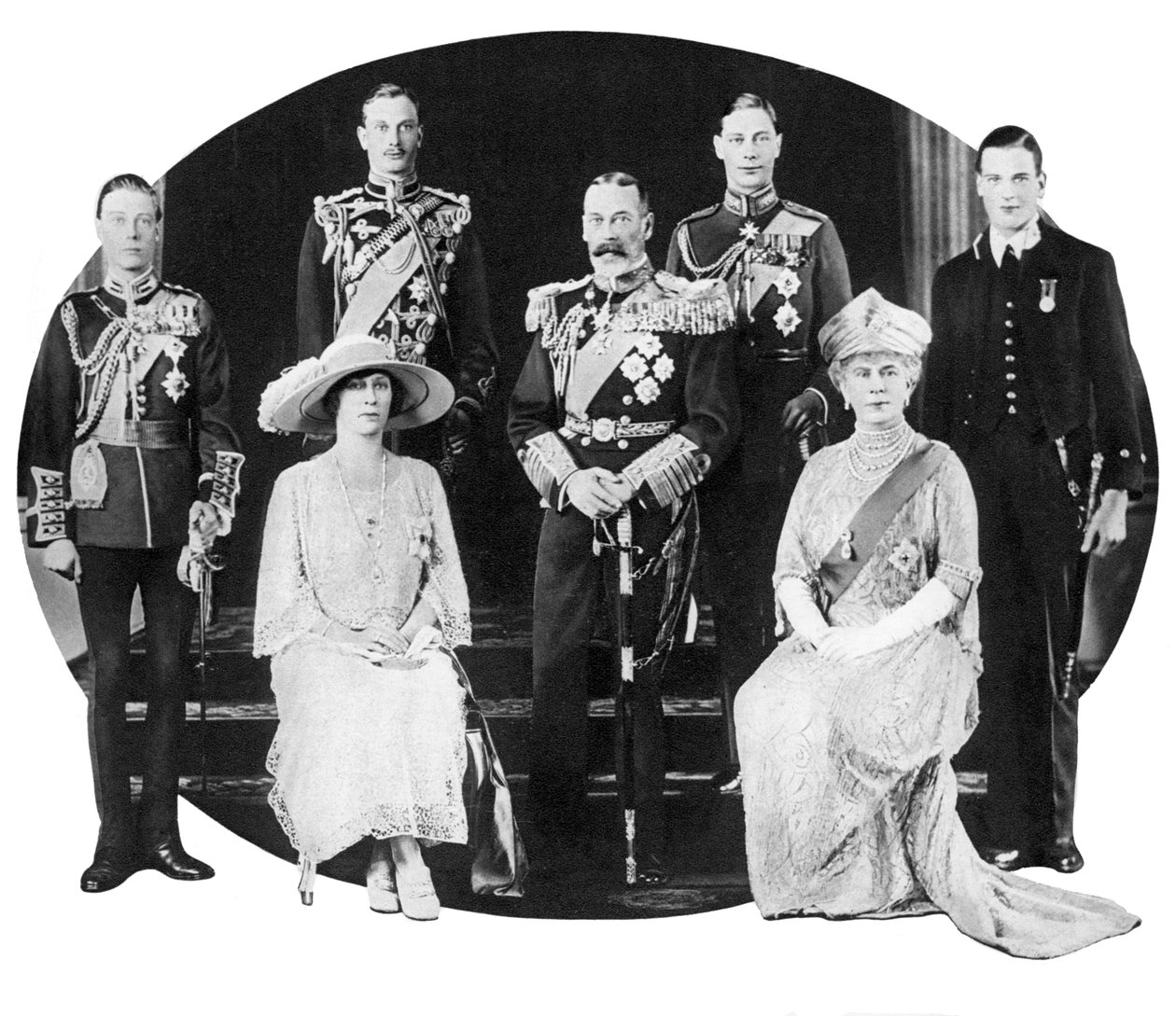 Kral George V ve ailesi, 1930