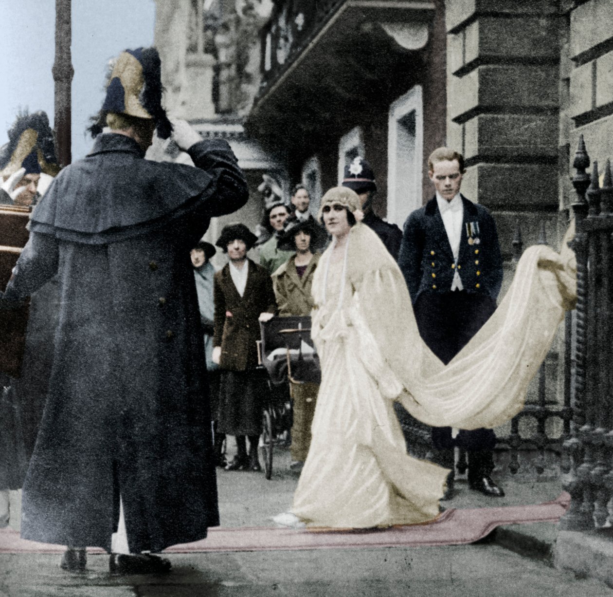 Leydi Elizabeth Bowes-Lyon, 26 Nisan 1923, Westminster Abbey