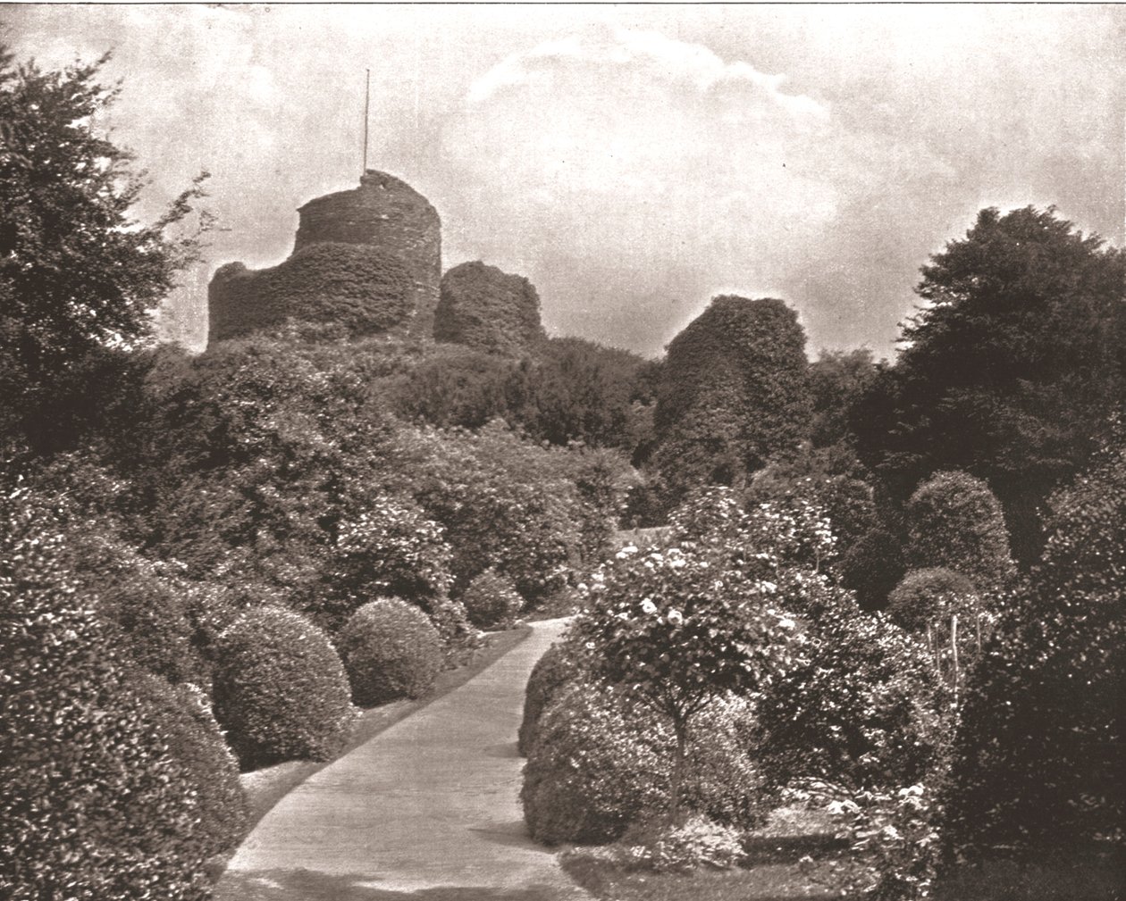 Launceston Kalesi, Cornwall, 1894. by Unbekannt