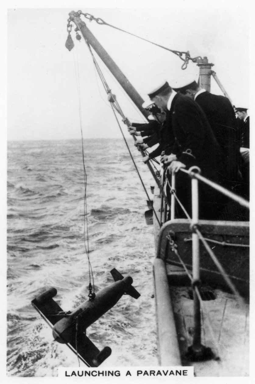 HMS Rodney zırhlısından bir paravan fırlatma, 1937 by Unbekannt