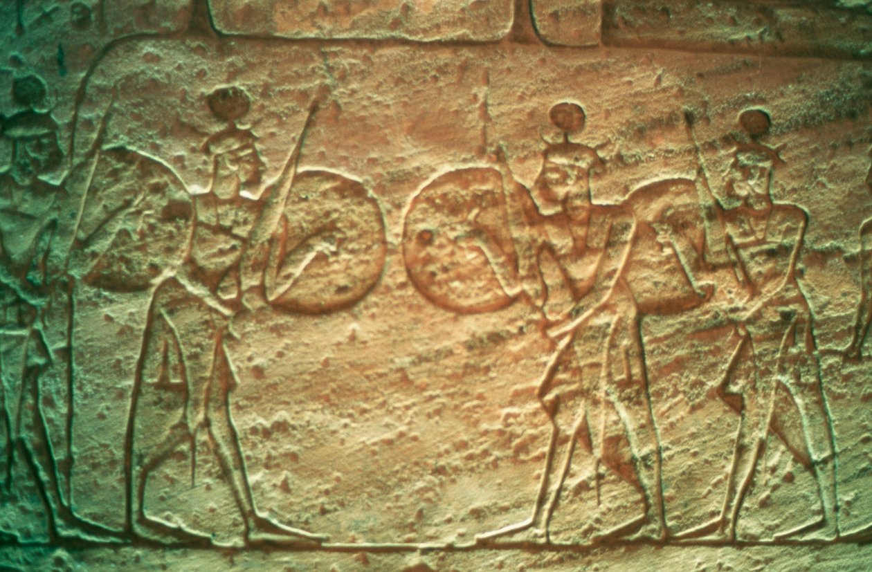 Hitit askerlerini gösteren kireçtaşı kabartması, Abu Simbel Tapınağı, Mısır, MÖ 14.-13. yüzyıl by Unbekannt