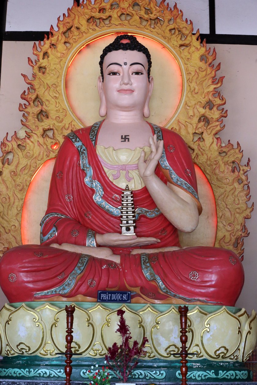 Linh Bir Budist pagodası. Tıp Buda (Bhaisajyaguru) heykeli. Dalat. Vietnam by Unbekannt