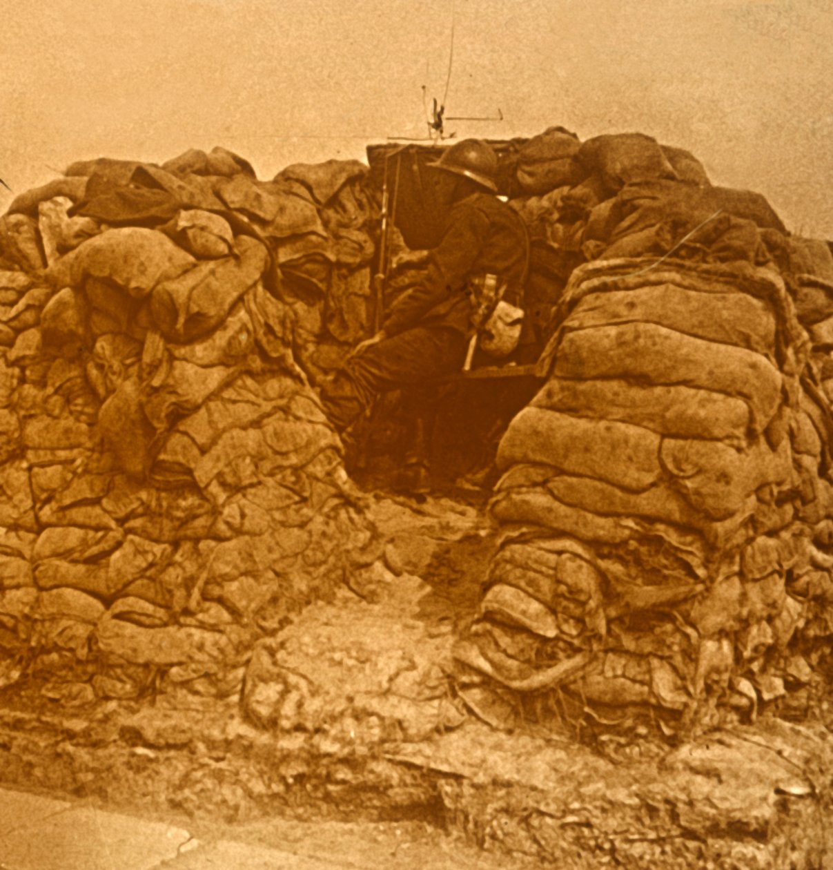 Ön cephede gözcü, c1914-c1918 by Unbekannt