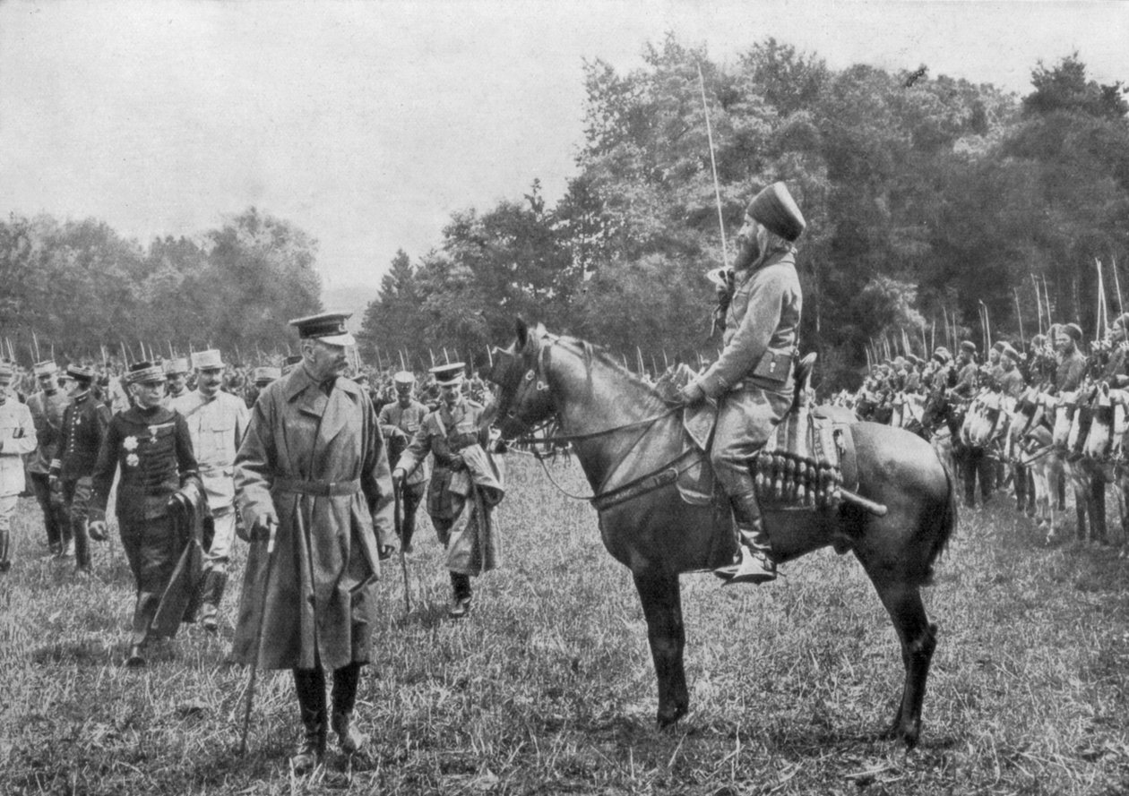 Lord Kitchener Cezayir birliklerini teftiş ediyor, Fransa, I. Dünya Savaşı, 16 Ağustos 1915 by Unbekannt