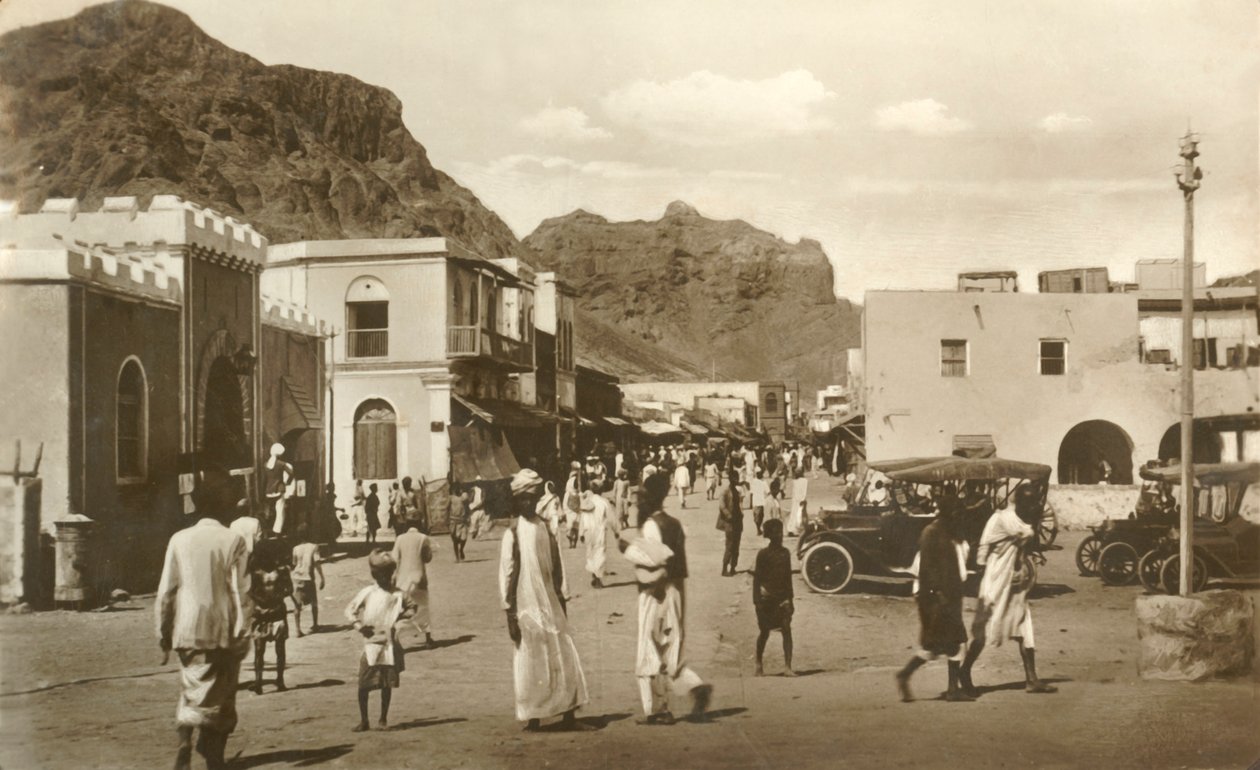 Ana Cadde, Krater, Aden, c1918-c1939. by Unbekannt