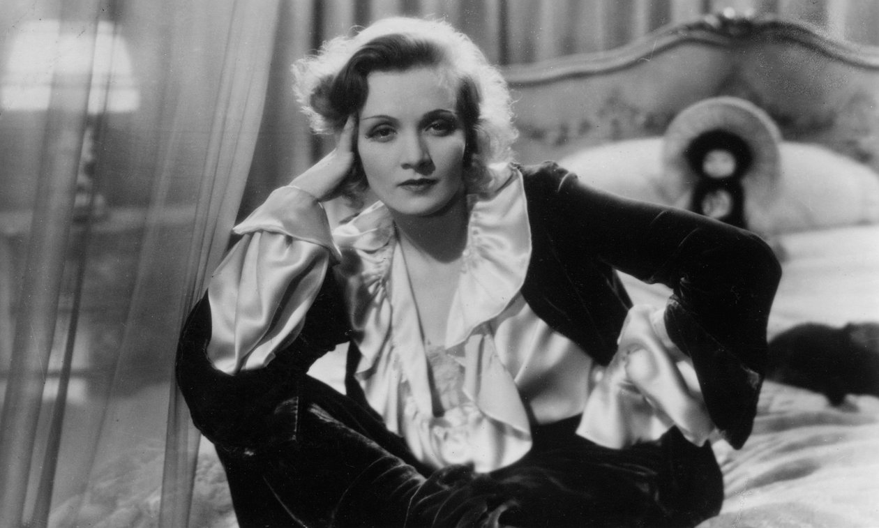 Marlene Dietrich 1901-1992, Almanya doğumlu Amerikalı aktris, şarkıcı ve şovmen, 20. yüzyıl by Unbekannt