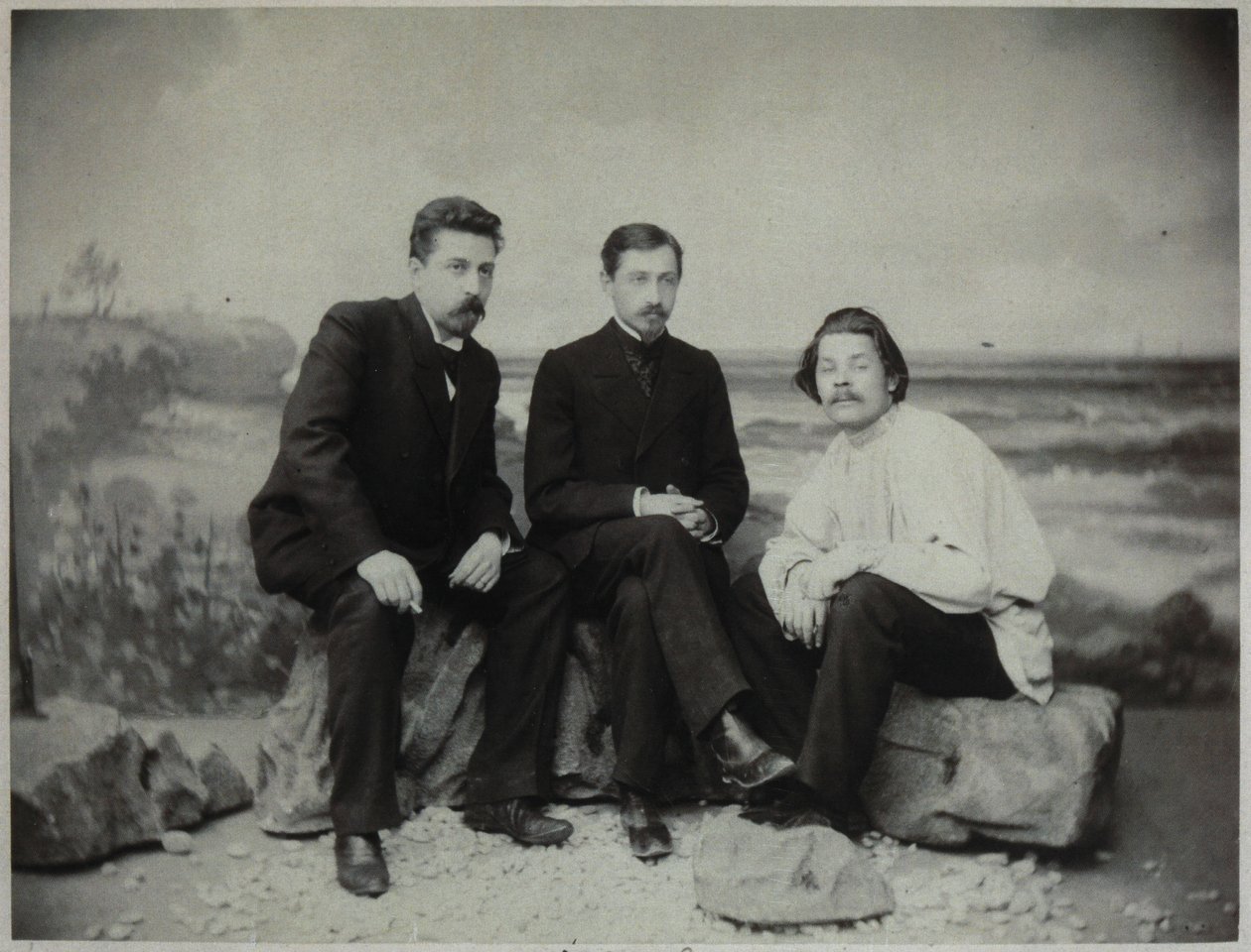 Maksim Gorki, Ivan Bunin ve Nikolai Teleshov, 1900 by Unbekannt