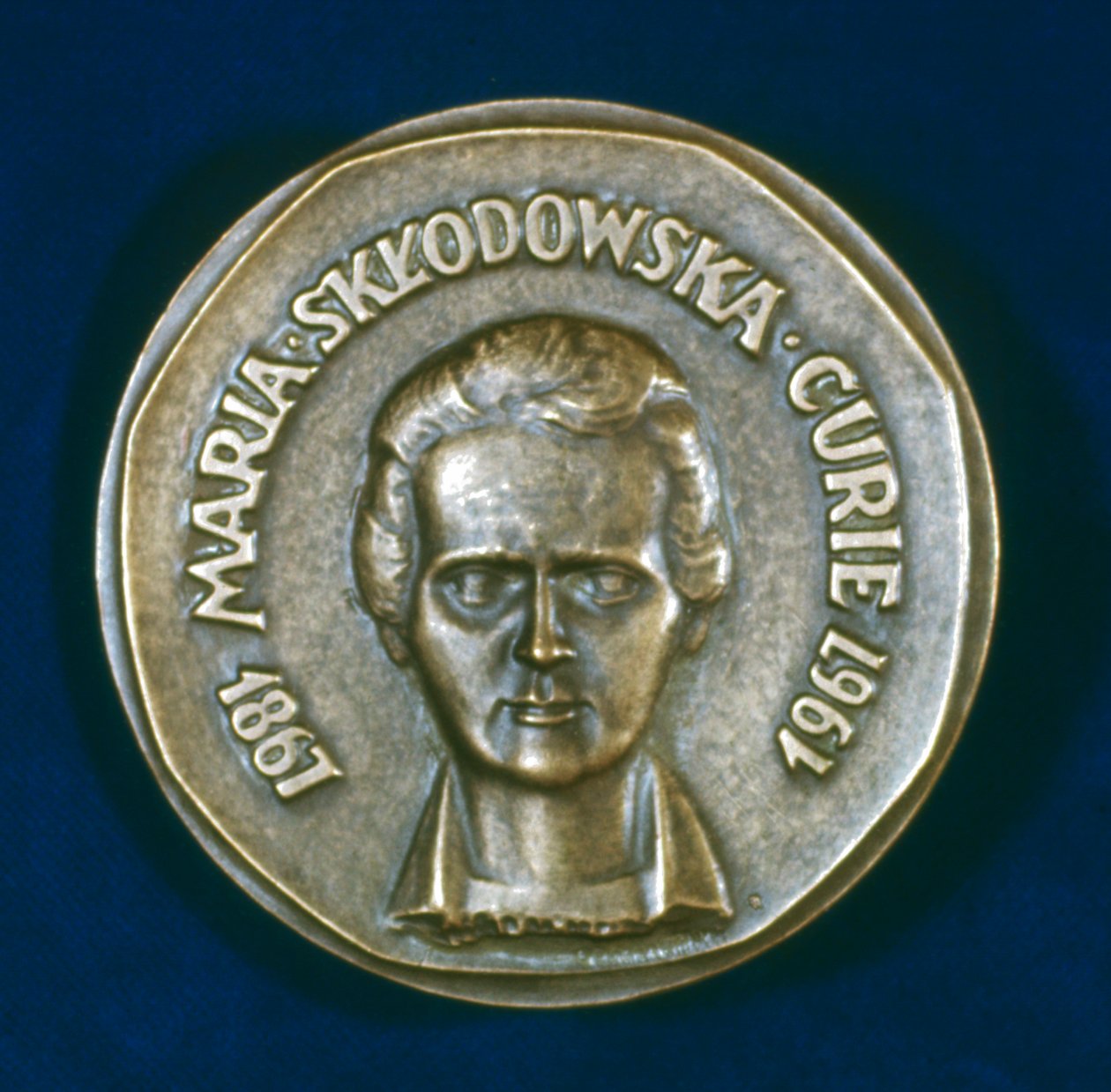 1967 Polonya doğumlu Fransız fizikçi Marie Sklodowska Curie anısına madalya by Unbekannt