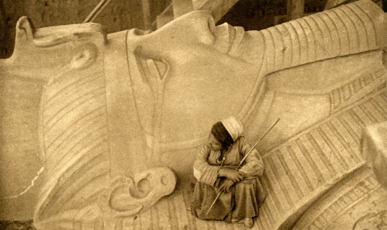 Memphis - II. Ramses Heykeli Başkanı, c1918-c1939. by Unbekannt