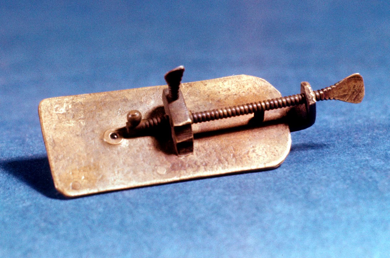 Mikroskop, Anton Van Leeuwenhoek, Hollandaca, c1670 by Unbekannt