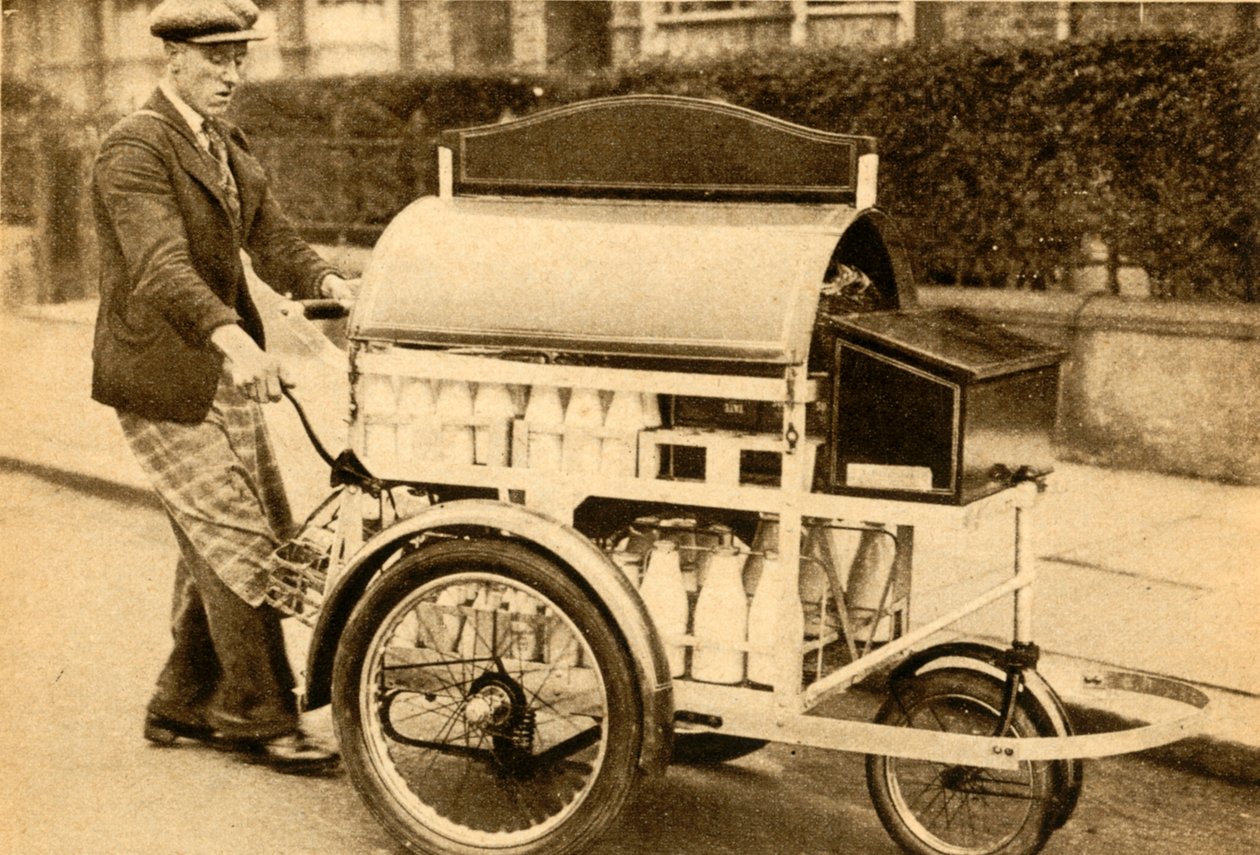 Süt arabası, 1933. by Unbekannt