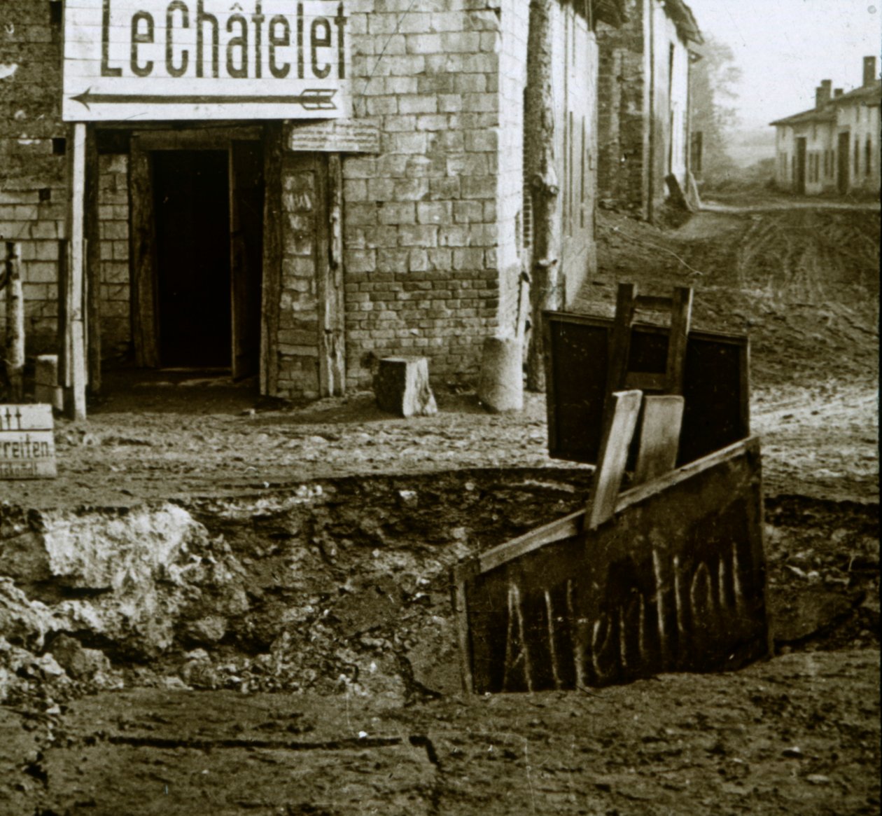 Mayınlı kavşak, Le Chatelet, Fransa, c1914-c1918 by Unbekannt