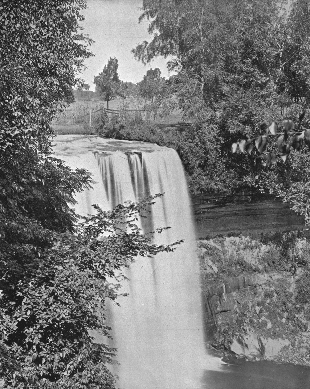 Minnehaha Şelalesi, Minneapolis, Minnesota, ABD, c1900. by Unbekannt