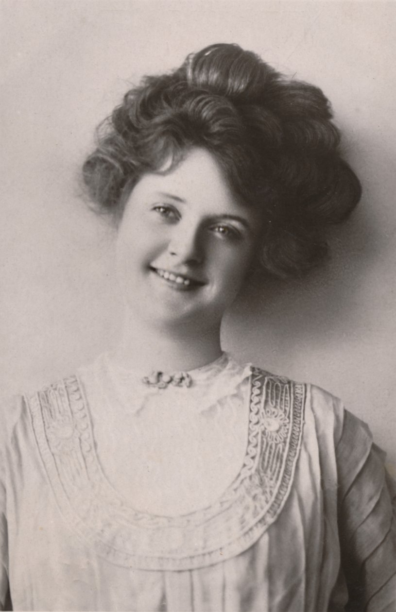 Bayan Billie Burke, 1884-1970, c1930. by Unbekannt