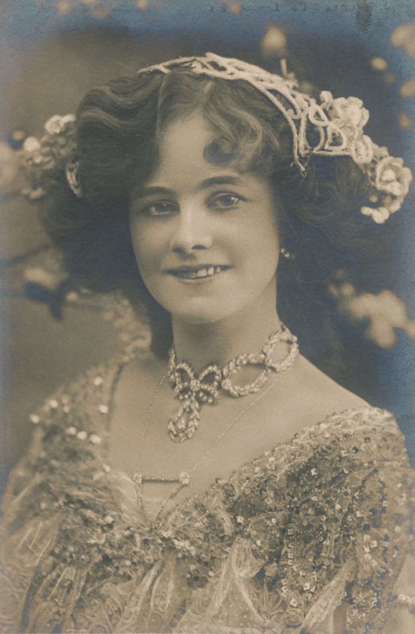 Bayan Gertie Millar, 1879- 952, c1930. by Unbekannt