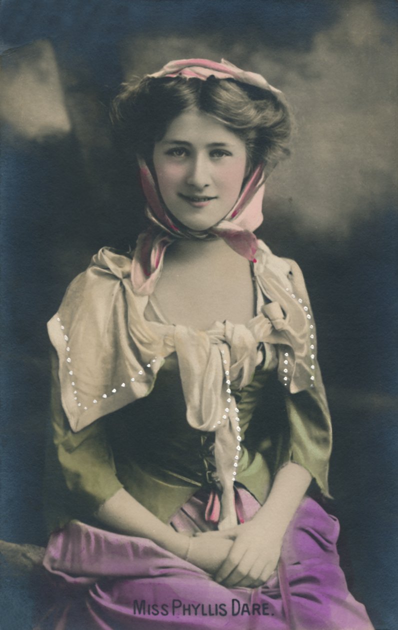 Bayan Phyllis Dare, c1930. by Unbekannt