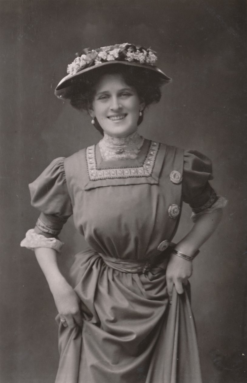 Bayan Zena Dare, 1887-1975, c1930. by Unbekannt