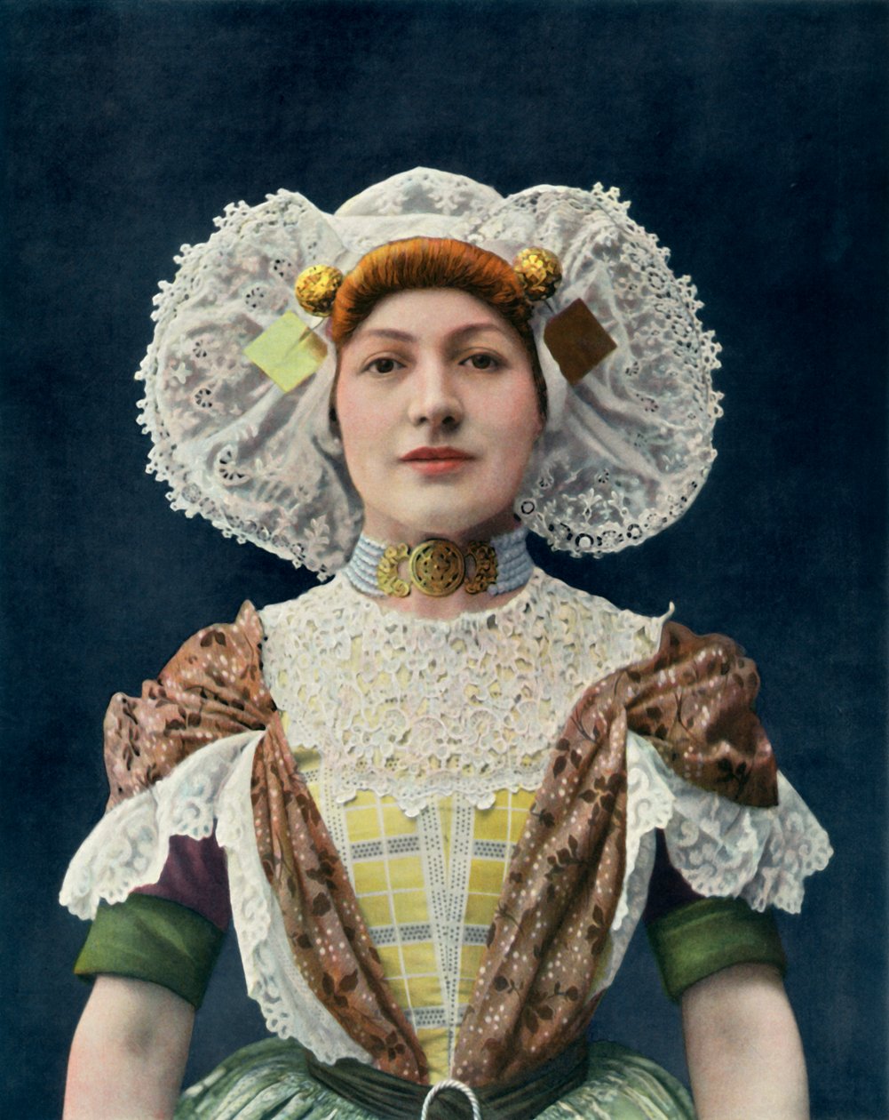 Bayan Marie Marcilly - Theatre National De LOeéon