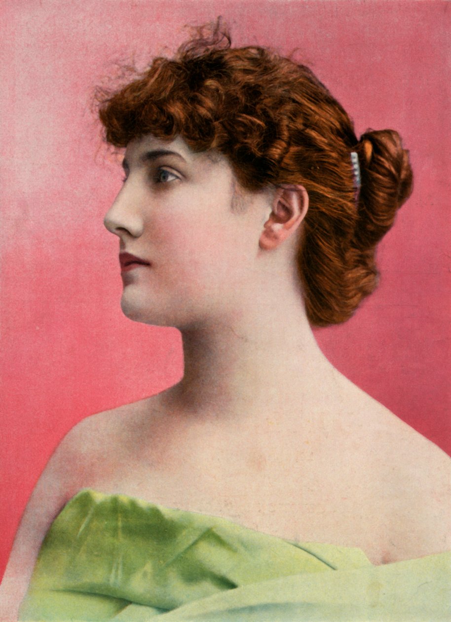 Bayan Nelly Cormon, Theatre Du Gymnase