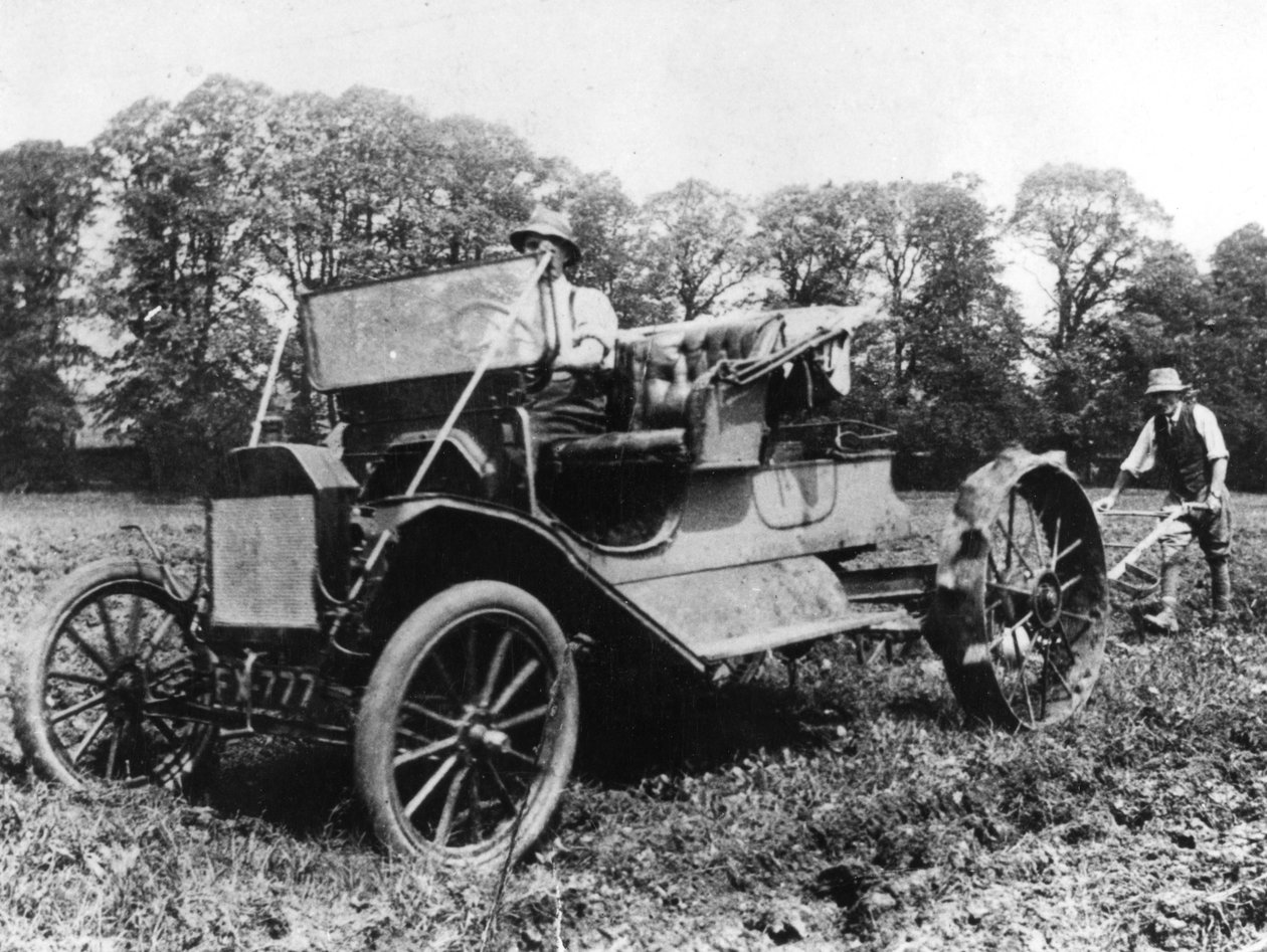 Stephenson tarımsal dönüşümlü Model T Ford, Sussex, 1917 by Unbekannt