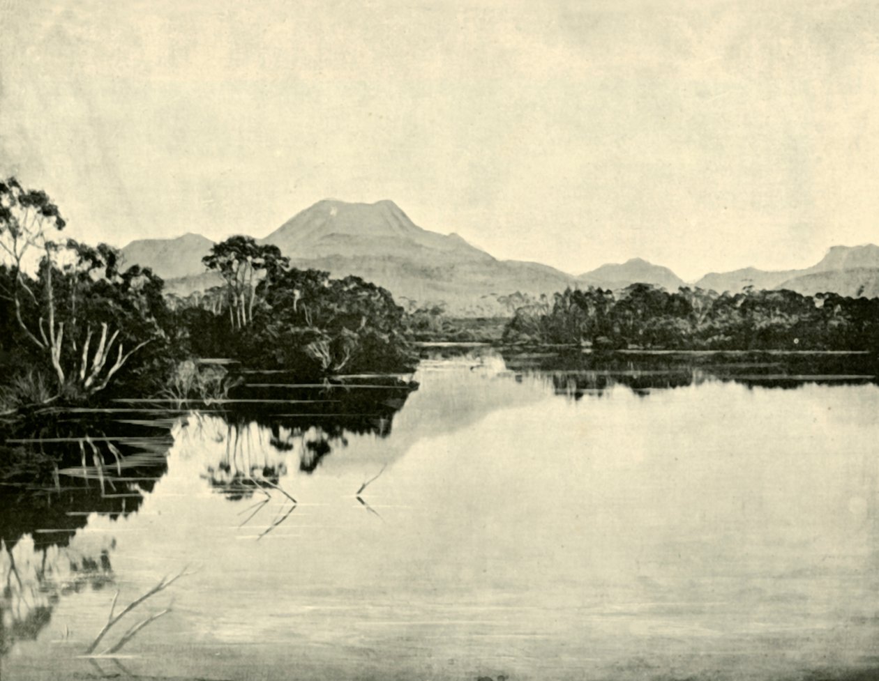 Gould Dağı, Du Cane Sıradağları, Narcissus Nehri, St. Clair Gölü, 1901. by Unbekannt