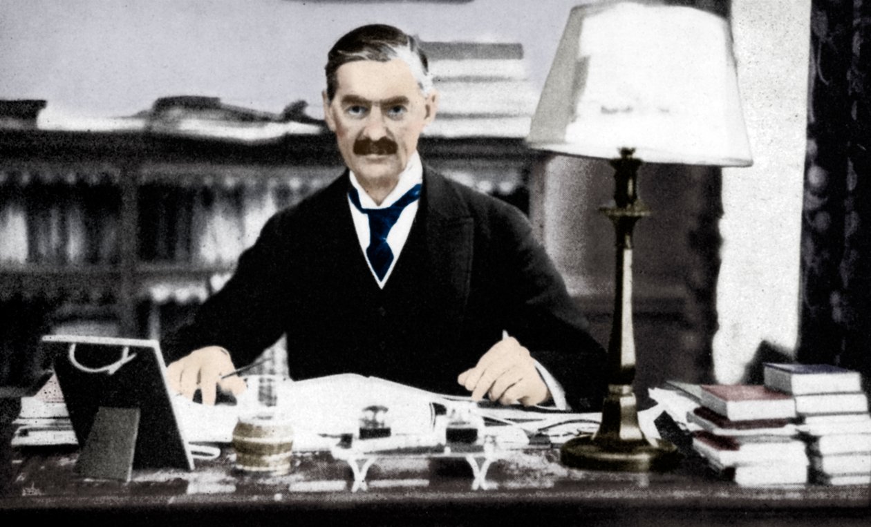 Neville Chamberlain 1869-1940, Britanya başbakanı, 1930