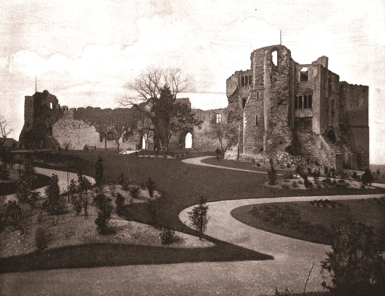 Newark Kalesi, Nottinghamshire, 1894. by Unbekannt