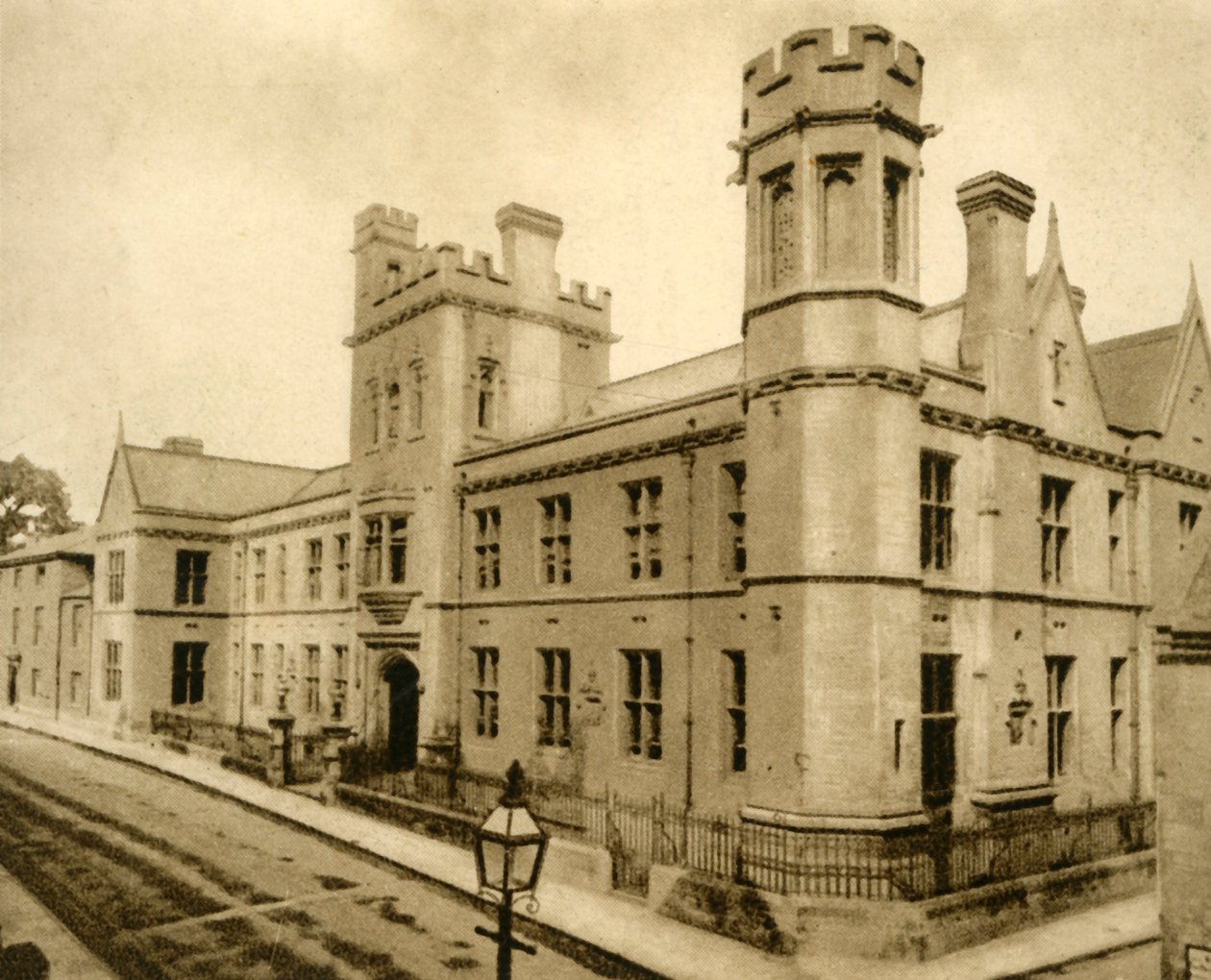 64. Oundle Okulu, Northants, 1923. by Unbekannt