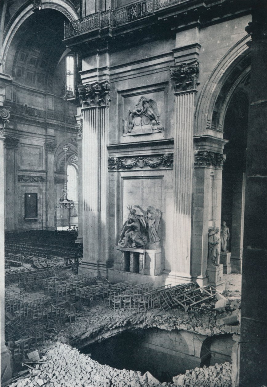 Bombalamadan sonra St. Paul Katedrali