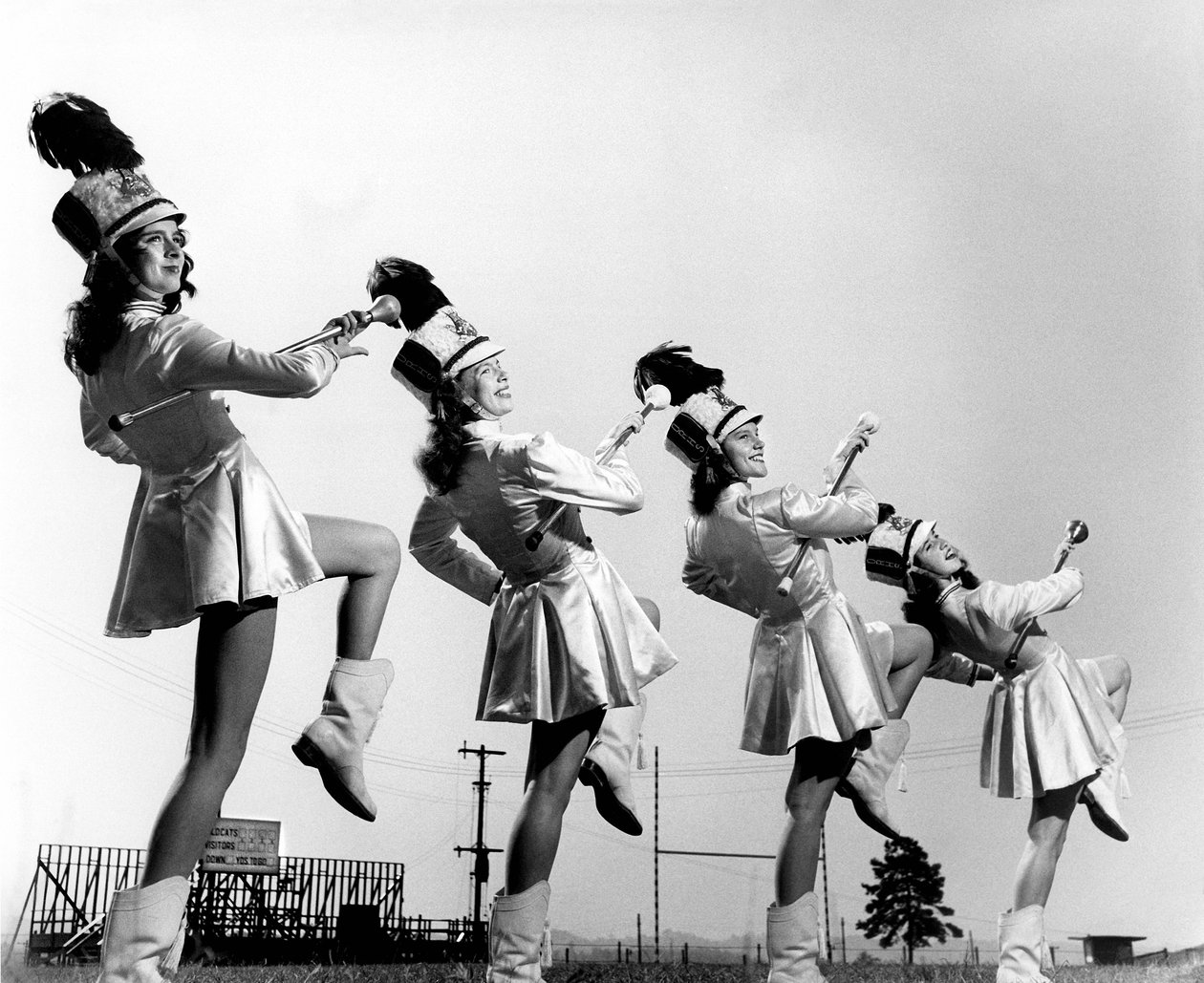 Oak Ridge Lisesi Davul Majorettes, Tennessee by Unbekannt