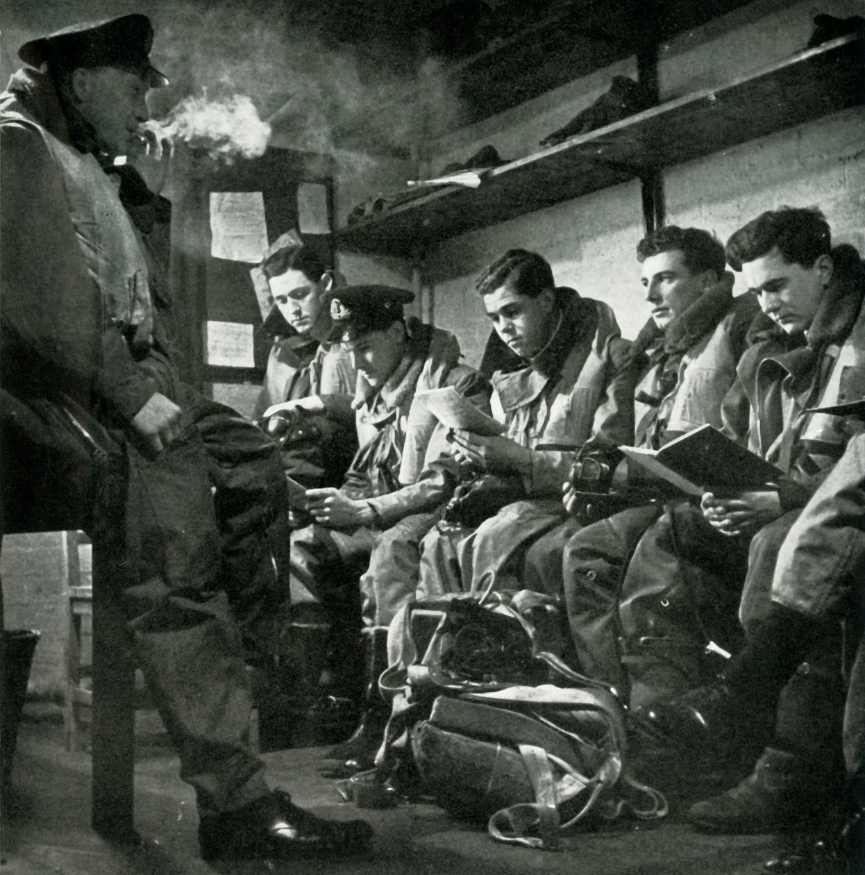 Eski Eller Şimdi - Filo Hava Kolunun pilotları, c1943. by Unbekannt
