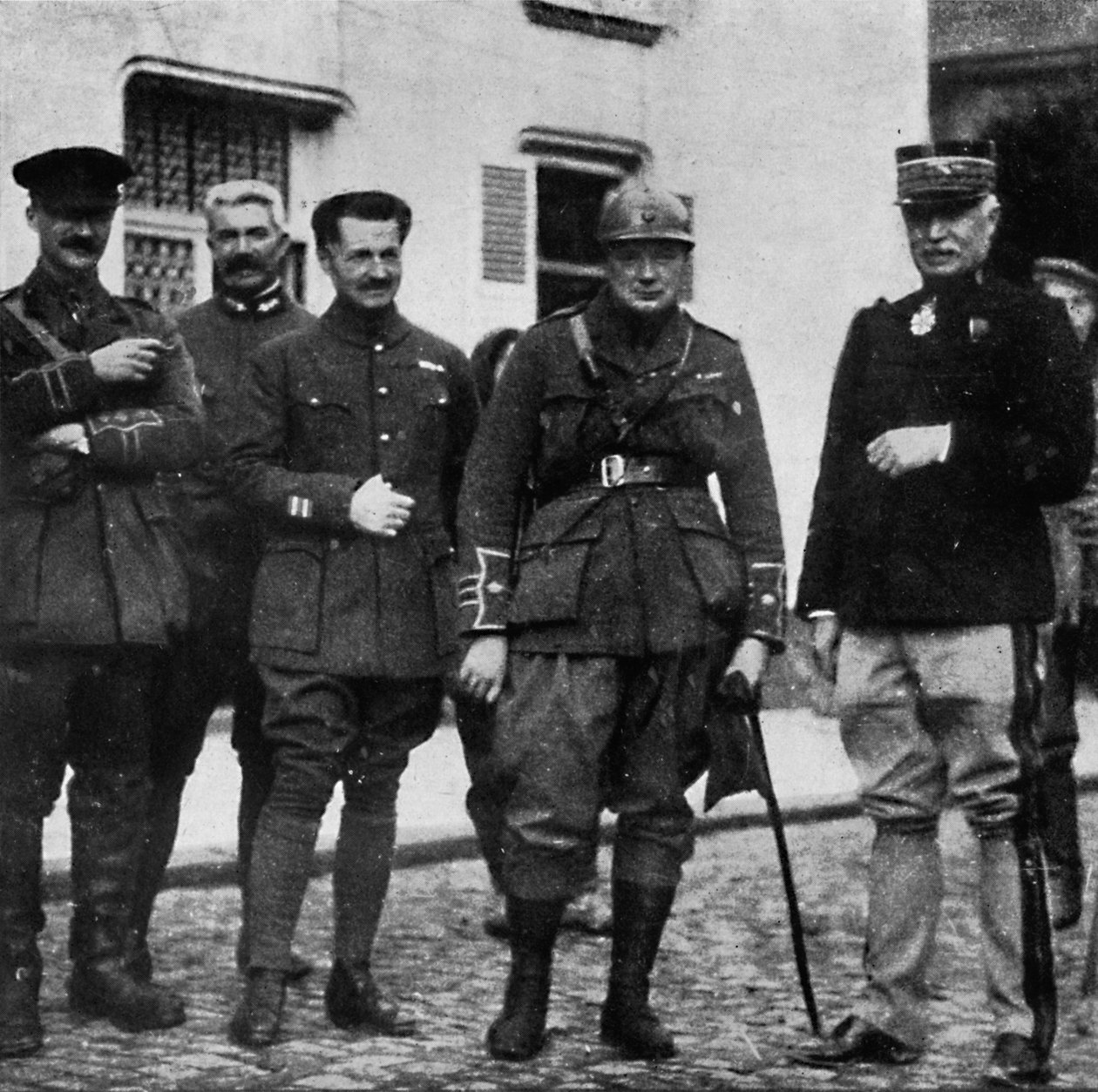 Cephede ve deneyimden sonra 6. Kraliyet İskoç Piyadelerine komuta etti, c1916, 1945 by Unbekannt