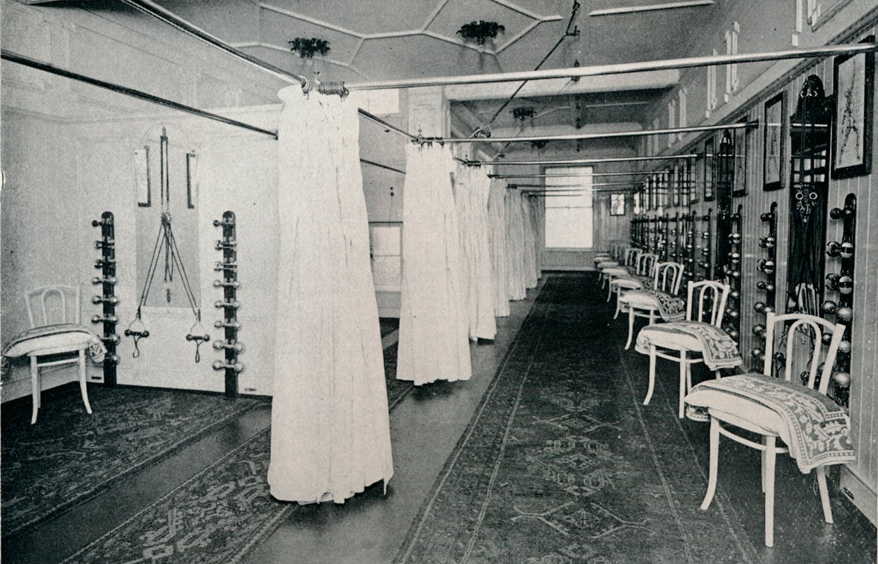 Geniş Egzersiz Salonlarından Biri, c1898 by Unbekannt