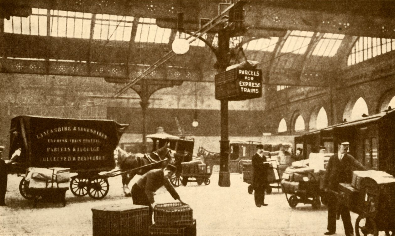 Havai Elektrikli Parsel Taşıyıcı, Victoria İstasyonu, Manchester, 1930. by Unbekannt