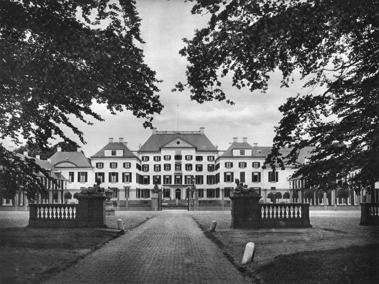 Palace Het Loo, Apeldoorn, Hollanda, c1934 by Unbekannt
