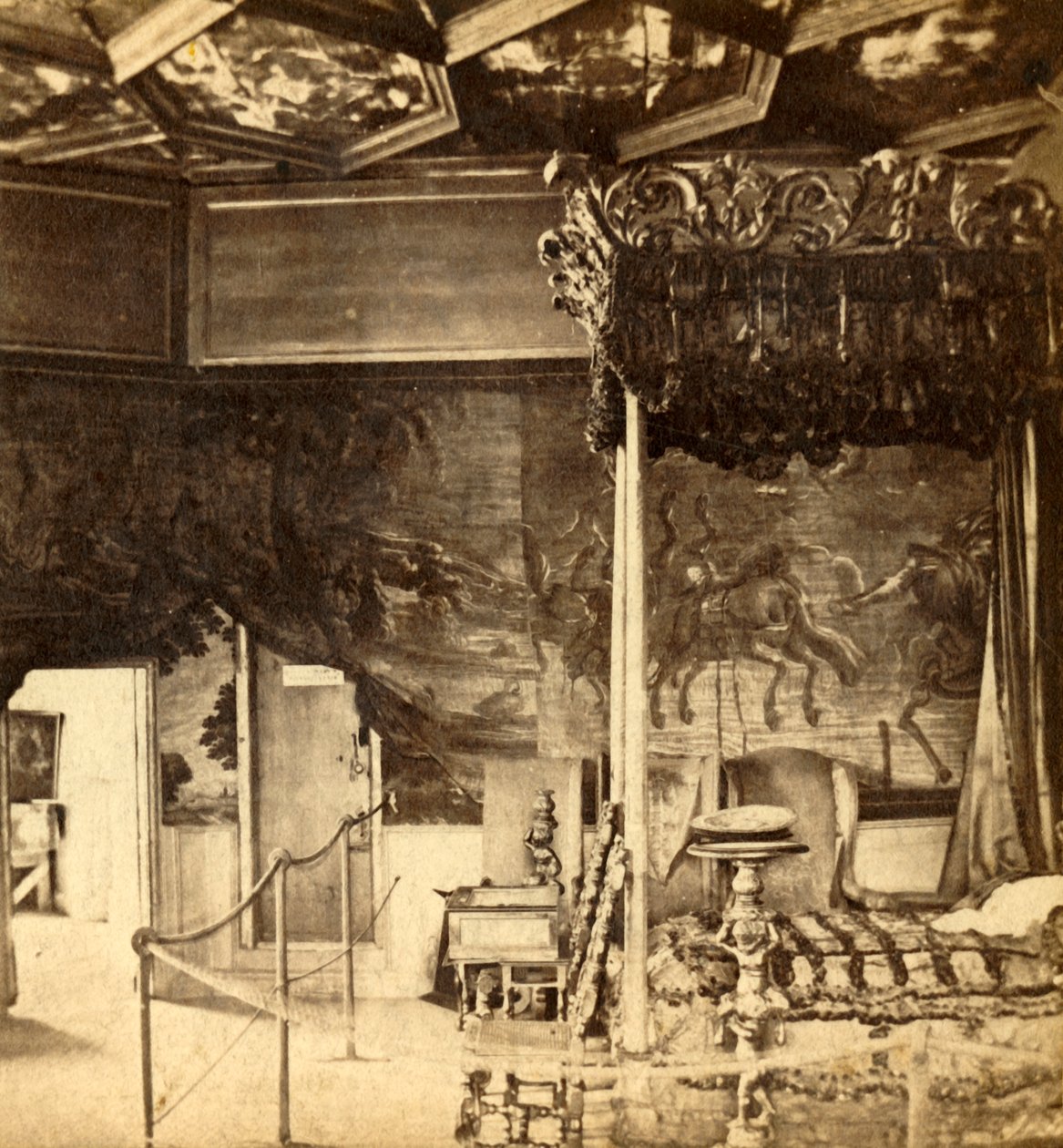 Holyrood Sarayı. Queen Marys Yatak Odası, c1912. by Unbekannt