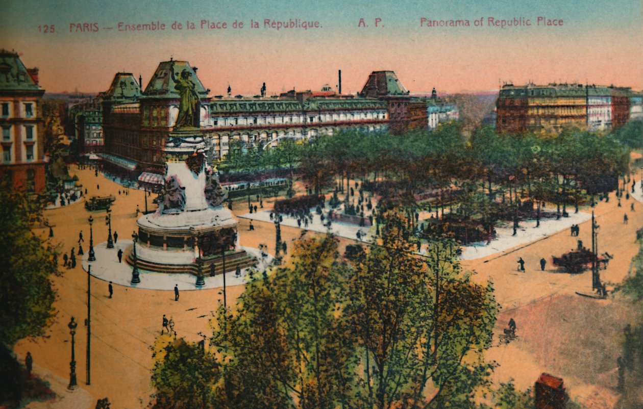 Place de la Republique Panoraması, Paris, c1920 by Unbekannt