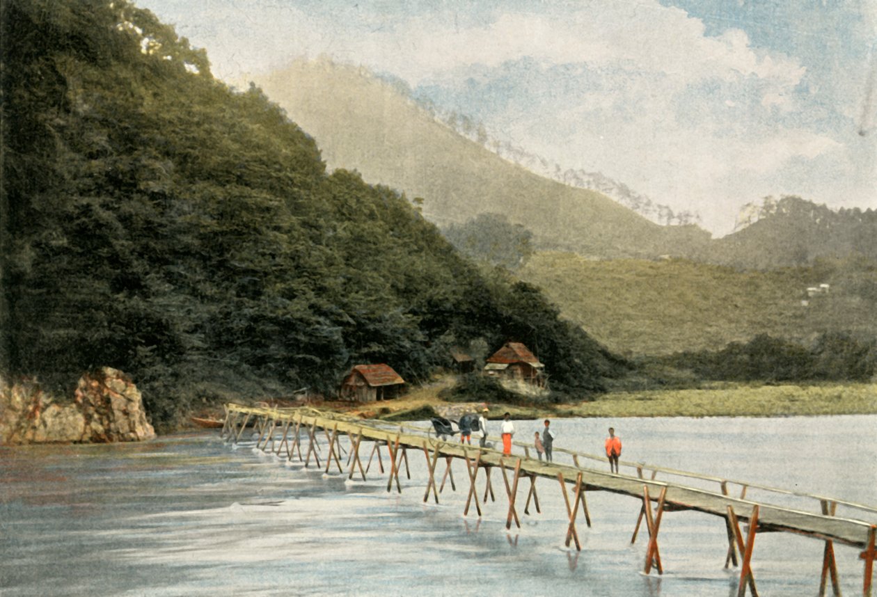 Passerelle Sur La Riviere Darakawa, Arakawa Nehri üzerindeki yaya köprüsü, 1900. by Unbekannt