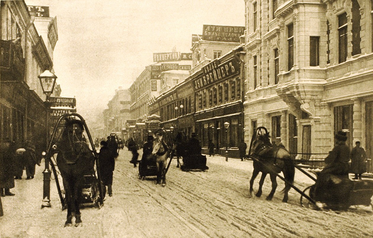 Kışın Petrovka Caddesi, Moskova, Rusya, 1912 by Unbekannt